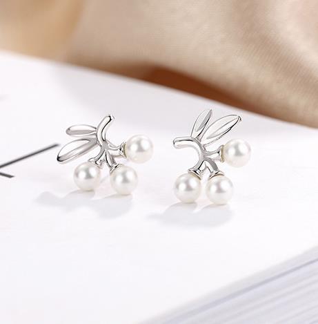 Flower And Fruit Series 925 Sterling Silver Plated Women's Pearl Earrings