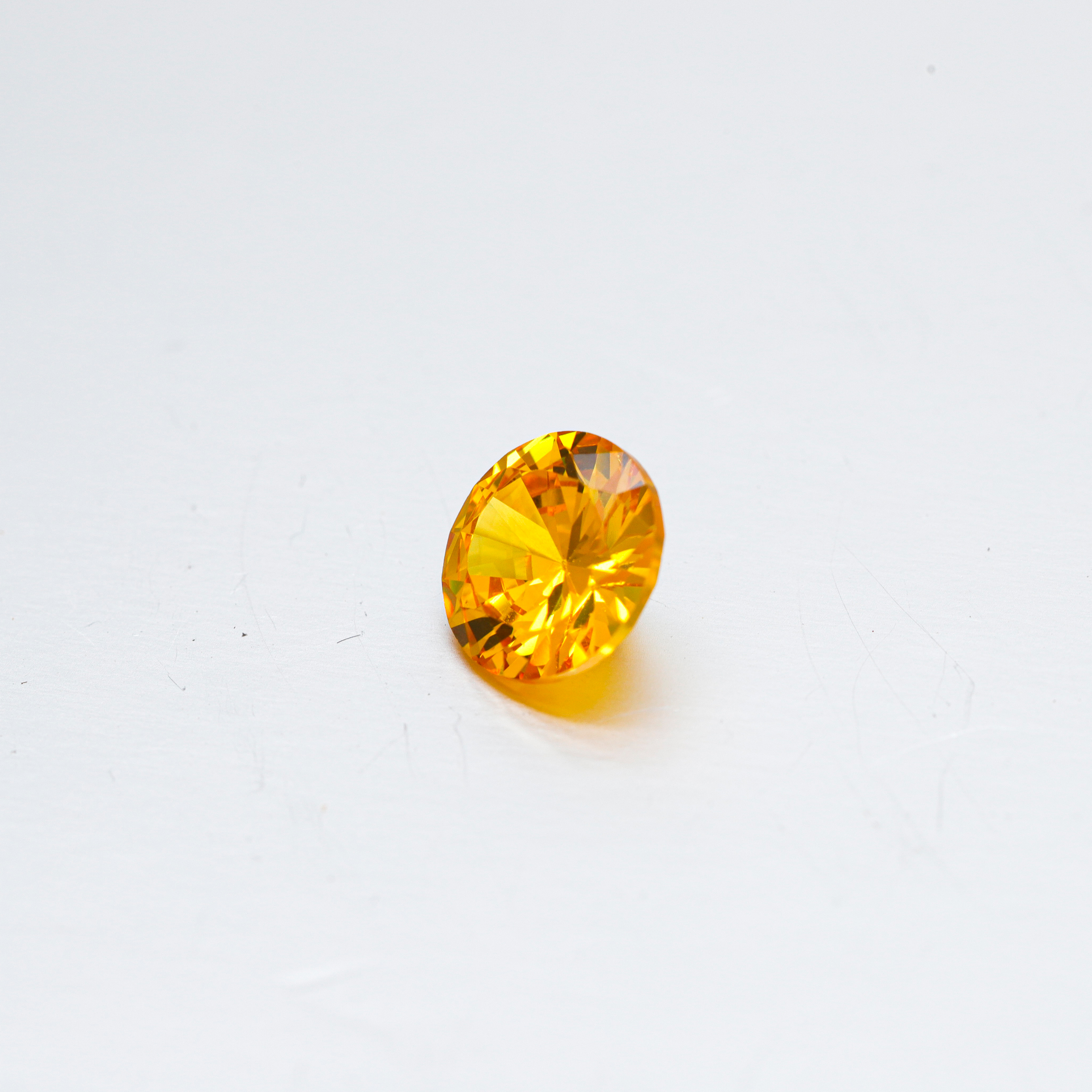 Newest Tech Yellow Gemstone Synthetic Lab Created Diamond Round Cut Fancy Color Loose Moissanite