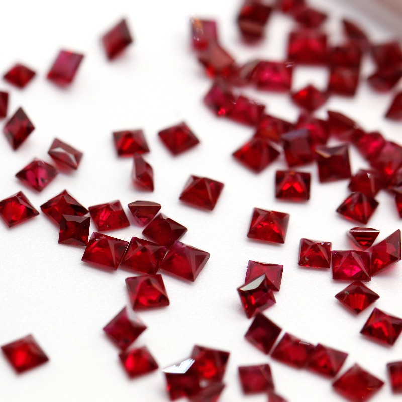 Manufacturers Wholesale Artificial High-quality Ruby 1.5-2.5mm Square Pigeon Blood Ruby