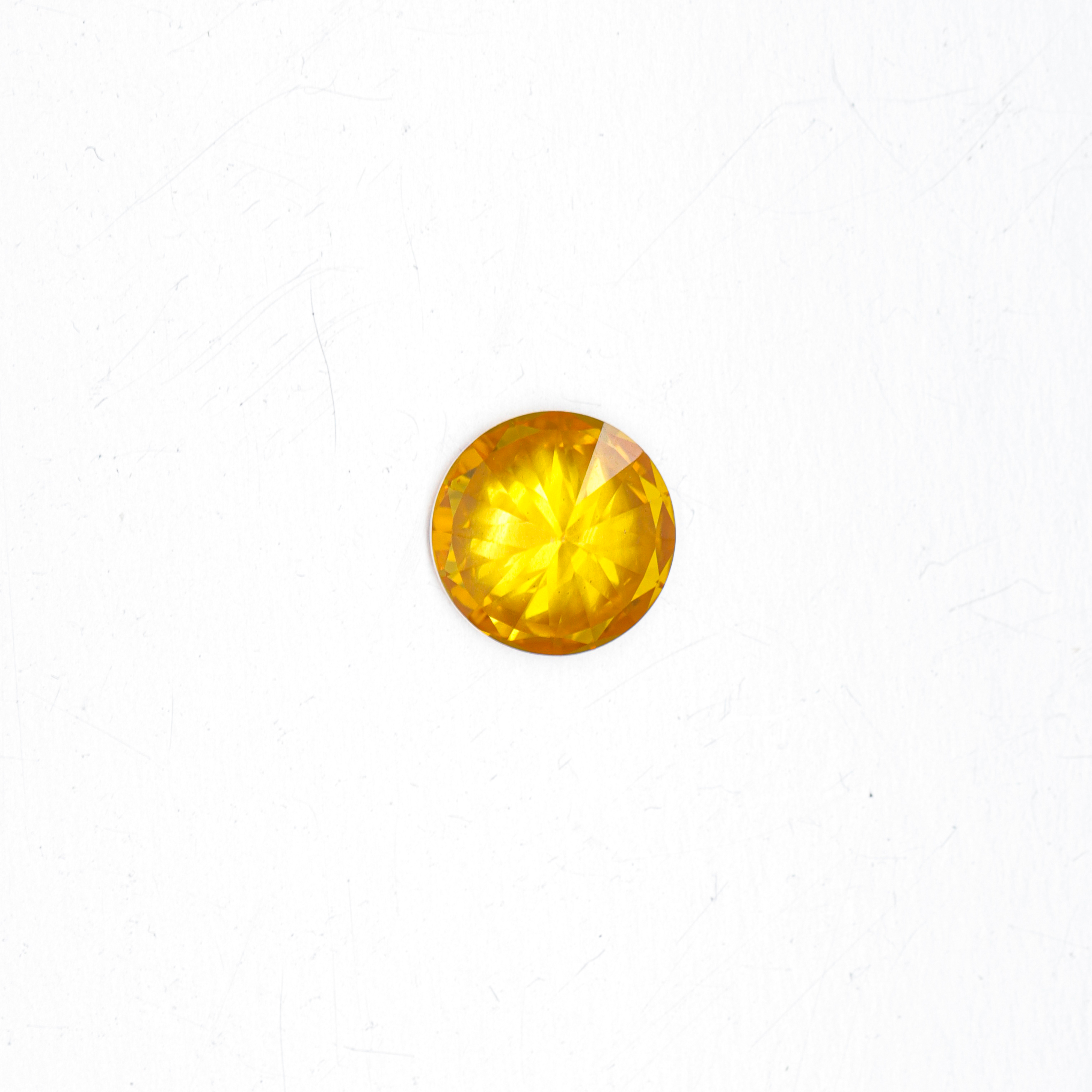 Newest Tech Yellow Gemstone Synthetic Lab Created Diamond Round Cut Fancy Color Loose Moissanite