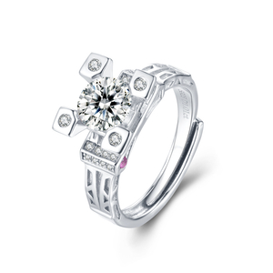 Distinctive VVS High Quality 925 Sterling Silver Moissanite Ring