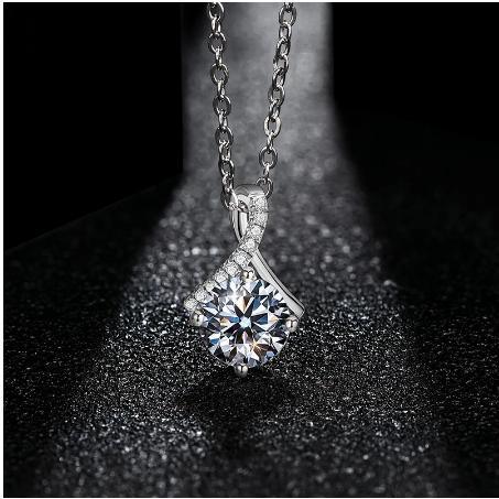 Excellent Cut Pass Silver Color Good Clarity 925 Silver Pendant Necklace for Women Gift