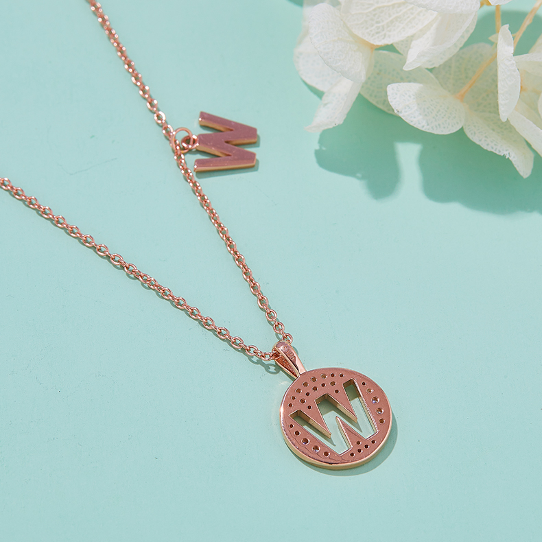 Alphabetic series W Lovely Rose Gold Necklace