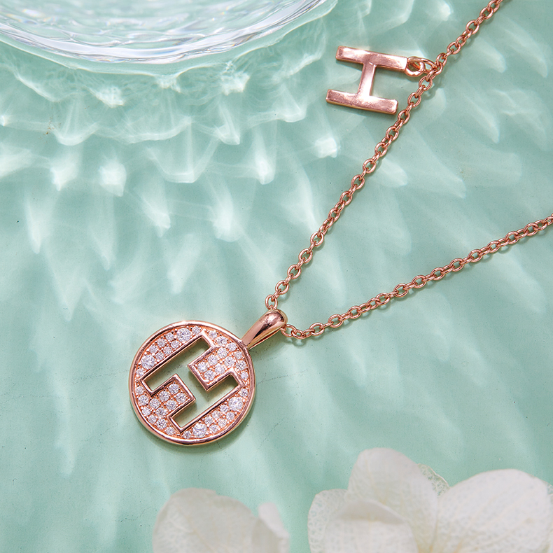 Alphabetic seriesH Lovely Rose Gold Necklace