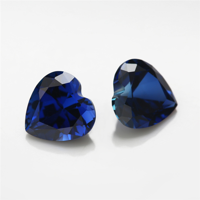 VVS Heart Shaped Sapphire 3EX Factory Wholesale Blue Corundum