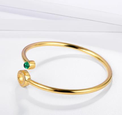 Grandmother Emerald Bracelet Women's 18K Gold Romantic Engagement Gift