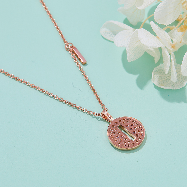 Alphabetic series I Lovely Rose Gold Necklace