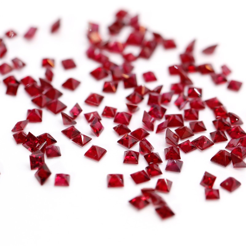 Manufacturers Wholesale Artificial High-quality Ruby 1.5-2.5mm Square Pigeon Blood Ruby