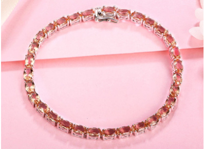 New Wholesale High-quality Heart-shaped Charm Carved Gem Bracelet