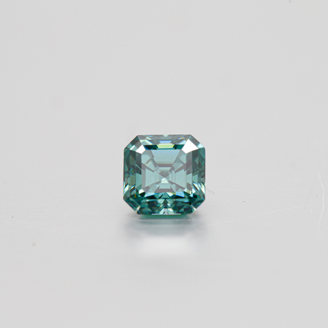 Factory Wholesale Synthetic Moissanite VVS Cushion Cutting DEF Green Moissanite Stone